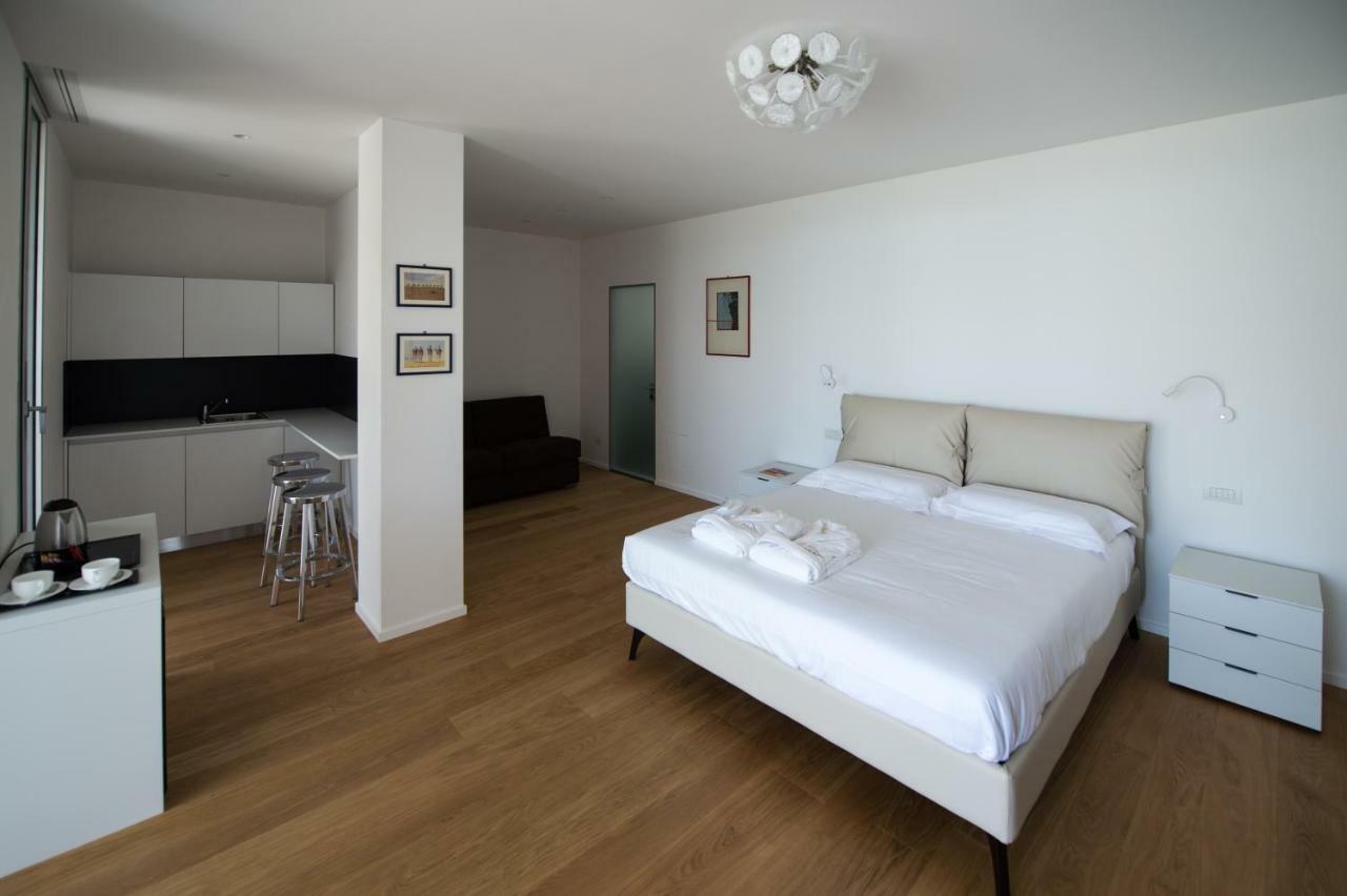 B&B Capo Torre Resort & Spa Албисола Супериоре Екстериор снимка